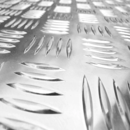 Лист алюминиевый рифленый АМг2Н2 2,0x1200x3000 Квинтет - фото 2