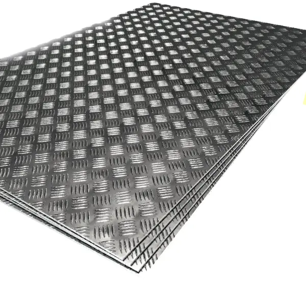 Лист алюминиевый рифленый АМг2H2 2,0x1200x200 Квинтет